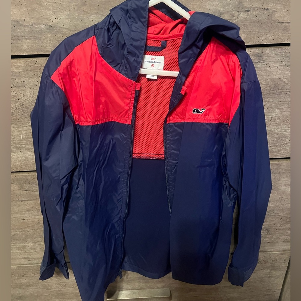 Vineyard Vines Boys Raincoat Size 6/7